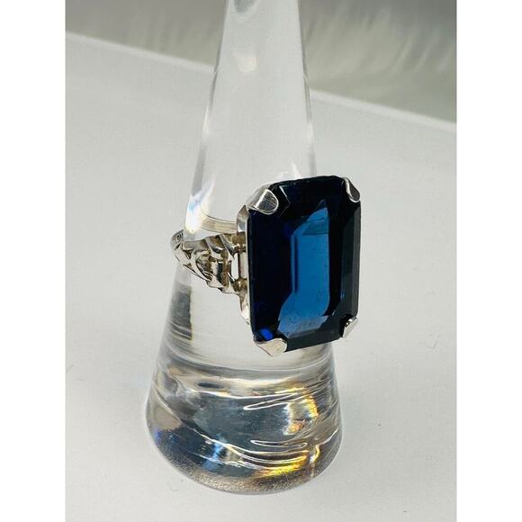 Vintage Sterling Silver and Blue Stone Cocktail Ring - Picture 2 of 8